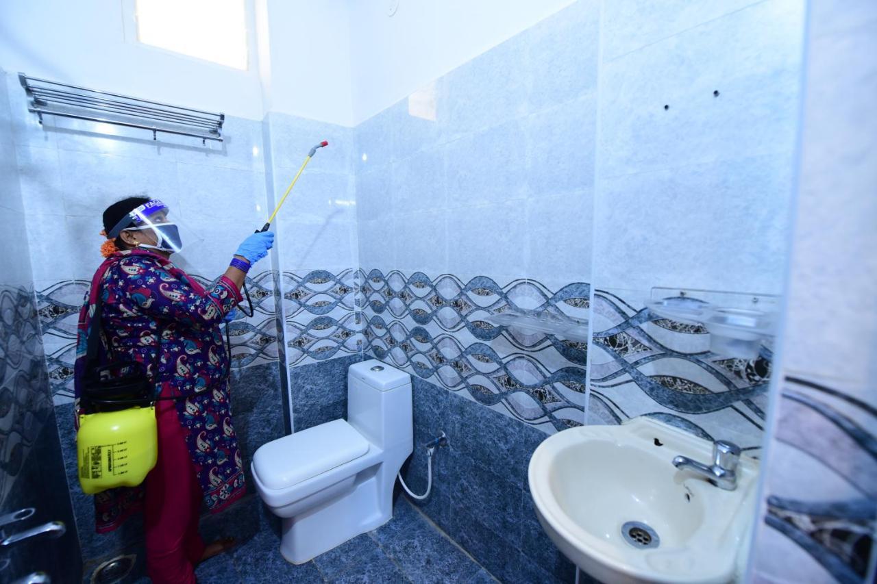 Sree Service Apartments Tirupati Bagian luar foto